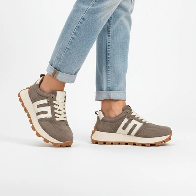 Adidași FILIPPO - DP6743/26 TP Taupe