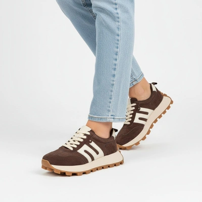 Adidași FILIPPO - DP6743/26 D BR Ciemny Brązowy